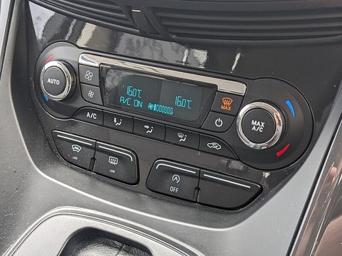 Ford Kuga TITANIUM TDCI 22