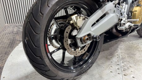 Aprilia Shiver 2013 13K SUPERMOTO PROJECT BIKE SPARES OR REPAIR 15