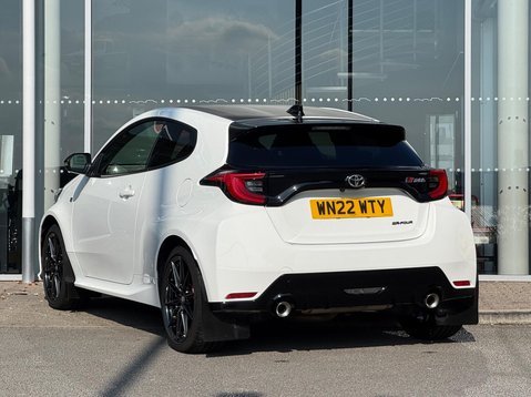 Toyota Yaris GR-Y CIRCUIT 5