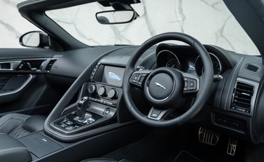 Jaguar F-Type PROJECT 7 10