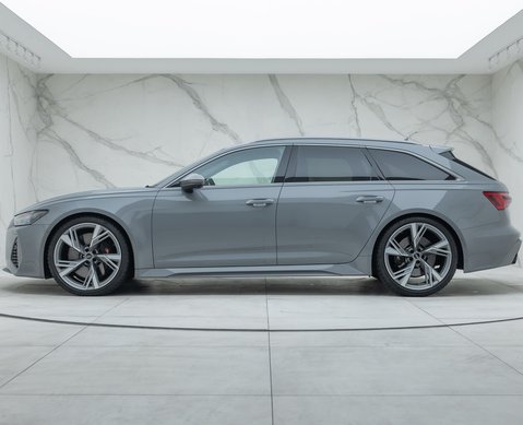 Audi RS6 AVANT PERFORMANCE 