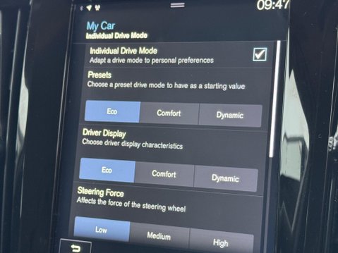 Volvo V90 2.0 D4 Momentum Auto Euro 6 (s/s) 5dr 25