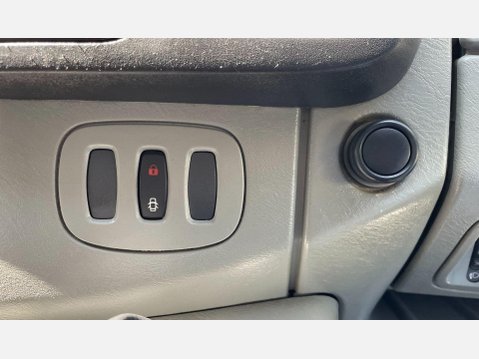 Vauxhall Vivaro 2.0 2900 CDTi FWD L1 4dr 28