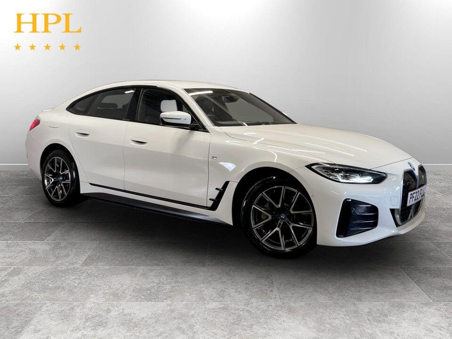 BMW i4 listing photo