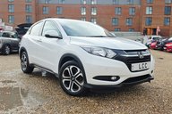 Honda HR-V 1.5 I-VTEC SE LOOK! JUST 49000 MILES! 4 MAIN DEALER SERVICES  2