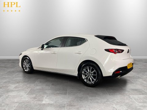 Mazda 3 2.0 e-SKYACTIV-G MHEV Centre-Line Hatchback 5dr Petrol Auto Euro 6 (s/s) (1 5