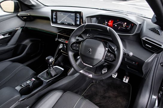 Peugeot 208 PURETECH GT S/S