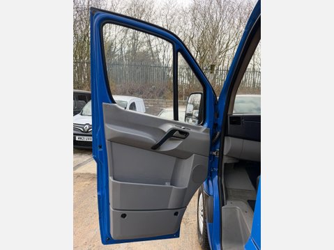Mercedes-Benz Sprinter 2.1 211 CDi Panel Van 4dr Diesel Manual RWD L2 H3 (109 bhp) 34