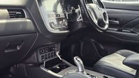 Mitsubishi Outlander 2.4h TwinMotor 13.8kWh 4h SUV 5dr Petrol Plug-in Hybrid CVT 4WD Euro 6 (s/s 11