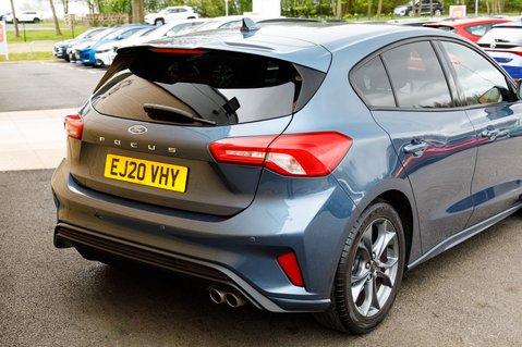 Ford Focus ST-LINE 8