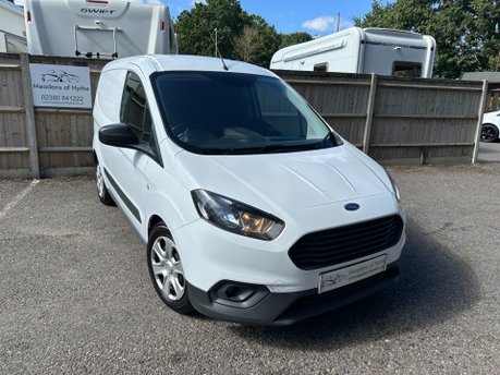 Ford Transit Courier TREND 1.5 TDCI 5dr 1