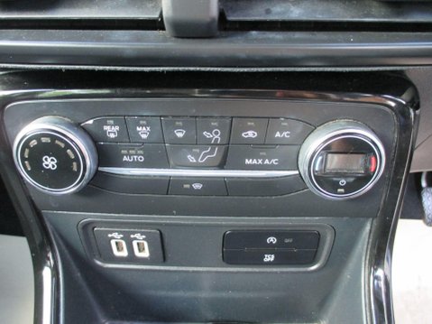 Ford Ecosport 1.0T EcoBoost Titanium Euro 6 (s/s) 5dr 21