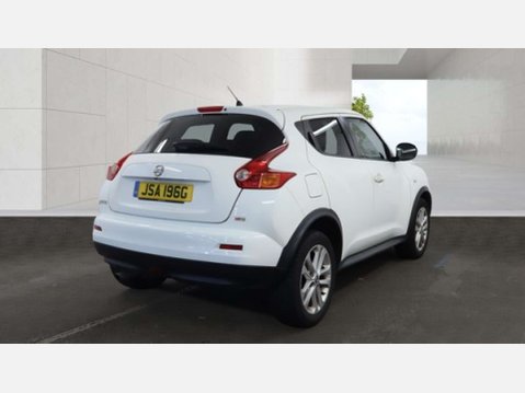 Nissan Juke 1.6 Tekna SUV 5dr Petrol CVT Euro 5 (117 ps) 7