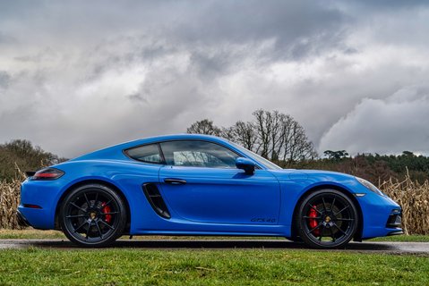 Porsche 718 CAYMAN 4.0 GTS 3