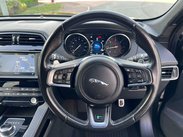 Jaguar F-Pace 2.0 D180 R-Sport Auto AWD Euro 6 (s/s) 5dr 29