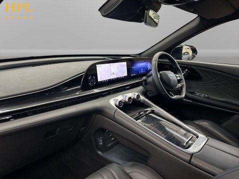 OMODA 9 1.5T SHS 34.46kWh Noble SUV 5dr Petrol Plug-in Hybrid DHT3 4WD Euro 6 (s/s) 15