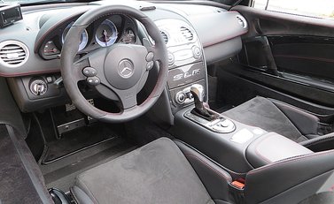 Mercedes-Benz SLR McLaren Roadster 722 S 11