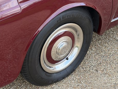 Bentley S1 Continental Mulliner Flying Spur 40