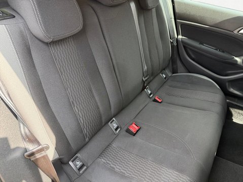Peugeot 308 1.2 PureTech Sportium Euro 6 (s/s) 5dr 14