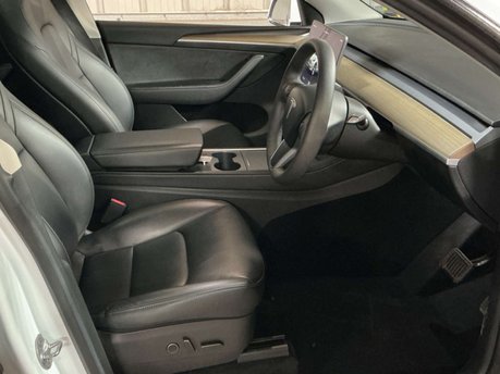 Tesla Model Y ModeL Y Long Range AWD 4WD 5dr 3