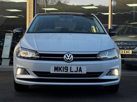 Volkswagen Polo BEATS TSI 2