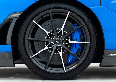 McLaren 765LT Spider 