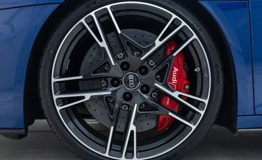 Audi R8 V10 PERFORMANCE CARBON BLACK SPYDER 31