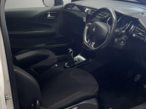 DS DS 3 1.2 PureTech Connected Chic Hatchback 3dr Petrol Manual Euro 6 (82 ps) 13