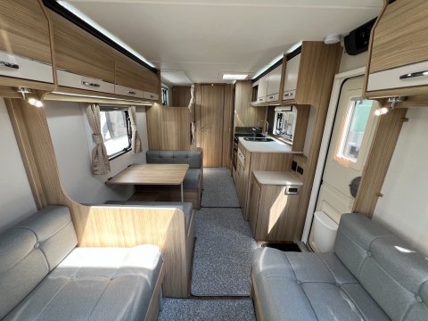 Coachman Vision 630 Plus 21