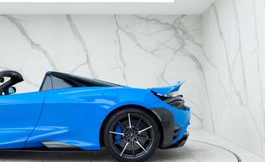 McLaren 765LT Spider 32