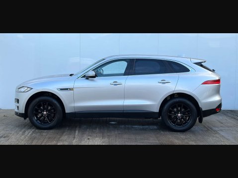 Jaguar F-Pace 2.0 F-PACE Prestige AWD D Auto 4WD 5dr 68