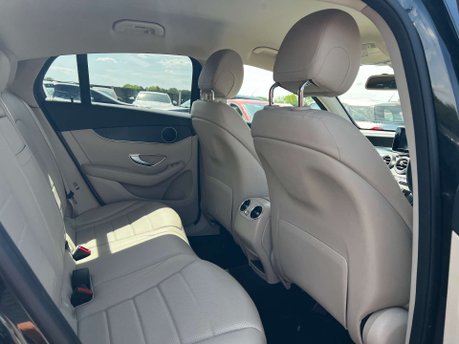 Mercedes-Benz GLC 2.1 GLC 220 D 4Matic Sport Auto 4WD 5dr 17