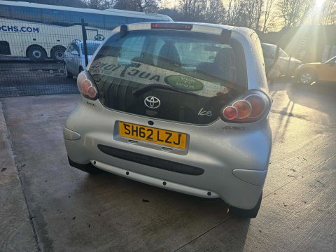Toyota Aygo VVT-I ICE 2