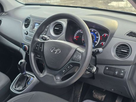 Hyundai i10 1.2 SE Hatchback 5dr Petrol Auto Euro 6 (87 ps) 36