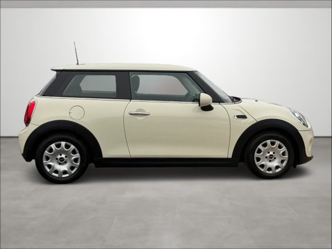 Mini Hatchback 1.5 One Classic II 3dr 9