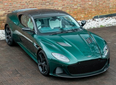 Aston Martin DBS Superleggera 8
