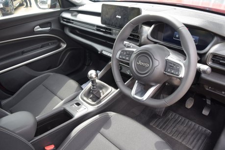 Jeep Avenger Altitude 8