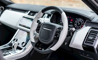 Land Rover Range Rover Sport 5.0 SVR 11