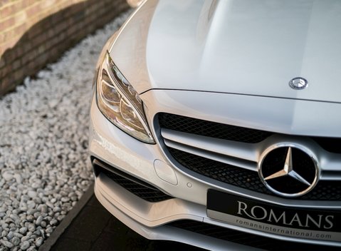 Mercedes-Benz C Class C63 Estate 21