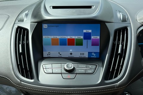 Ford Kuga VIGNALE TDCI AUTO - MILANO GRIGIO PAINT - PAN ROOF -APPEARANCE PACK 44