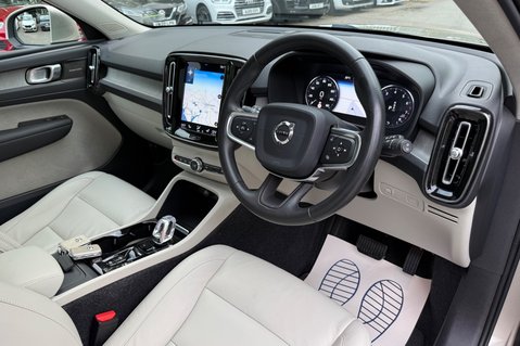 Volvo XC40 T5 INSCRIPTION AWD -XENIUM -360 CAMERA -PAN ROOF -HARMAN KARDON -WINTER PAC 37