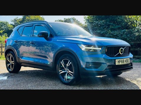 Volvo XC40 2.0 D3 R-Design SUV 5dr Diesel Auto Euro 6 (s/s) (150 ps) 3