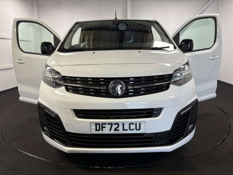 Vauxhall Vivaro 1.5 Vivaro  F2900 Sportive S/S 8