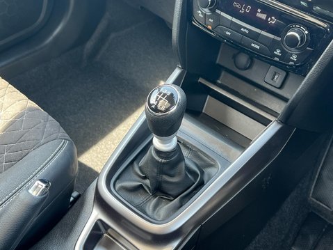 Suzuki Vitara SZ5 BOOSTERJET MHEV 32