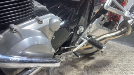 Suzuki GSX1400 2004 ONLY 15K OUTSTANDING CUSTOM CONDITION 1400CC MUSCLE BIKE 17