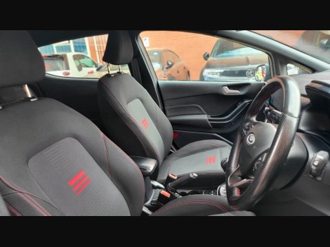 Ford Fiesta ST-LINE EDITION MHEV 13