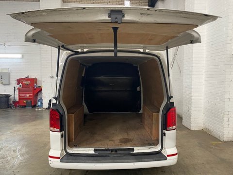 Volkswagen Transporter T28 TDI P/V HIGHLINE 5