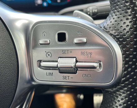 Mercedes-Benz B Class 2.0 B 200 AMG Line Edition Premium D Auto 5dr 55