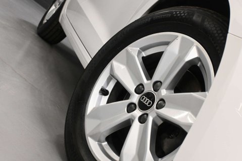 Audi A1 1.0 A1 Sportback 30 TFSI Technik 5dr 9