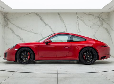 Porsche 911 Carrera 4 GTS (991.2) 5